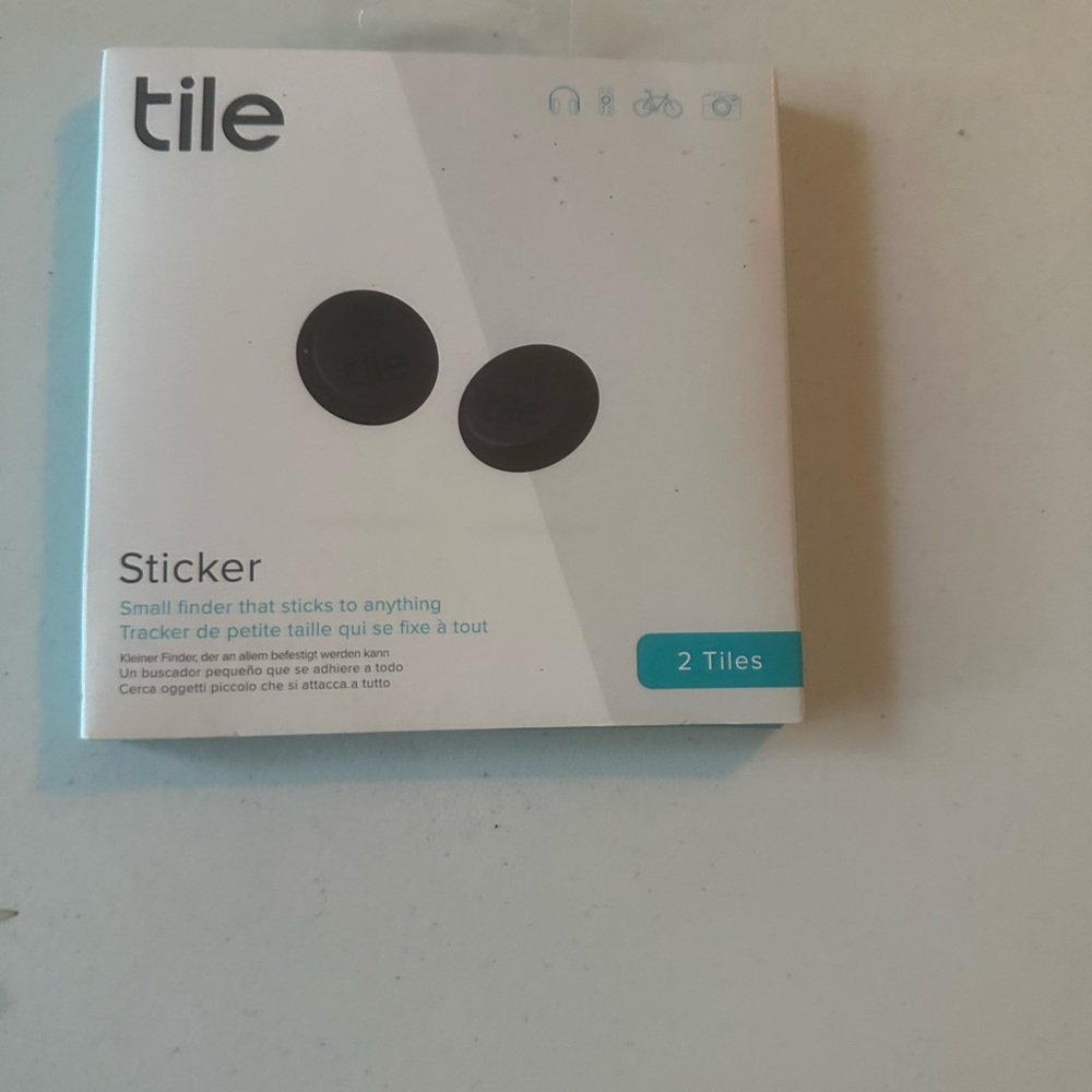 New 2PC Tile Sticker Small Bluetooth Tracker, Tracking Device